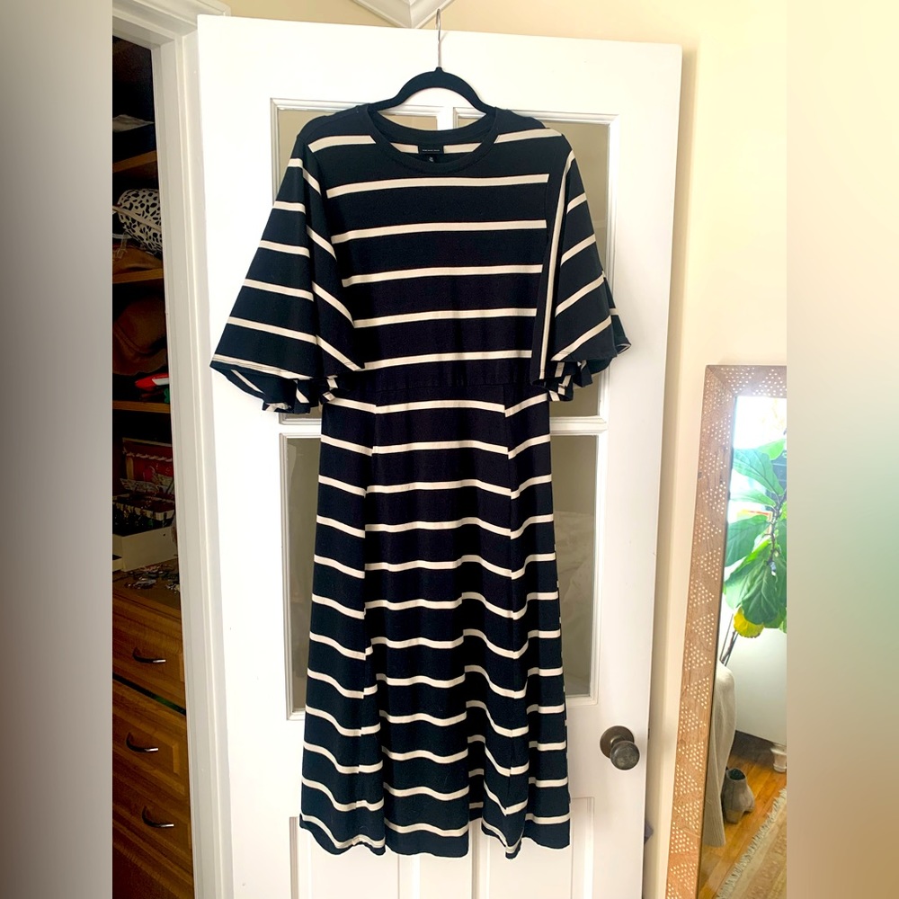 Who What Wear sz M dress b & w stripes